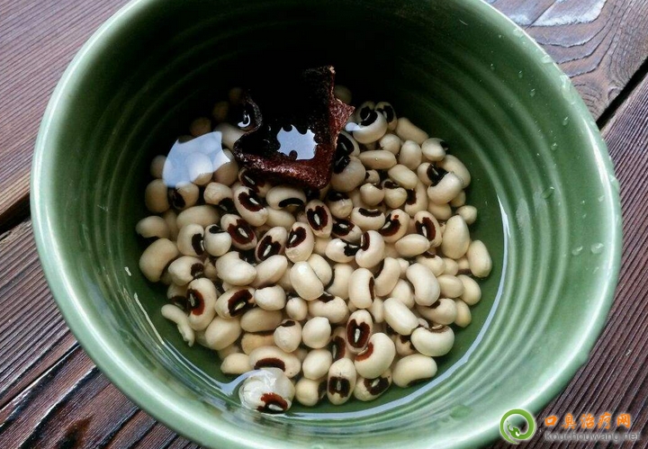 �ڳ����Գ�ü��